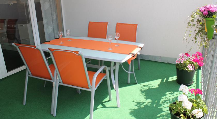 3 Rooms Sunny Apartments-Schoenbrunn, 100M2 With Balcony Viena Habitación foto
